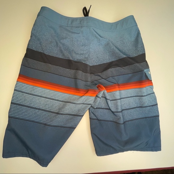 Rip Curl RIPCURL LINEUP LAYDAY BOARDSHORTS 31 - Picture 8 of 14